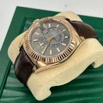 Rolex Sky-Dweller 326135 GREY INDEX (2024) - Grey dial 42 mm Rose Gold case (3/8)