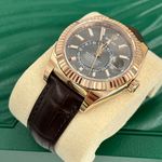 Rolex Sky-Dweller 326135 GREY INDEX (2024) - Grey dial 42 mm Rose Gold case (4/8)