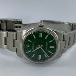 Rolex Oyster Perpetual 41 124300 (2020) - Green dial 41 mm Steel case (2/8)