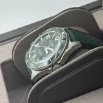 Glashütte Original SeaQ Panorama Date 1-36-13-07-83-33 (2024) - Green dial 43 mm Steel case (6/8)