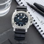 Panerai Luminor Submersible PAM01229 (2022) - 44mm Staal (3/8)
