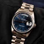 Rolex Day-Date 36 18239 (1991) - Blue dial 36 mm White Gold case (1/8)