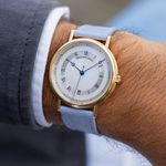 Breguet Classique 5930BA/12/986 (Unknown (random serial)) - Silver dial 36 mm Yellow Gold case (2/3)