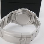 Rolex Explorer 214270 (2017) - Zwart wijzerplaat 39mm Staal (7/8)