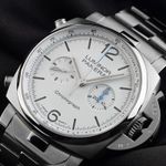 Panerai Luminor Chrono PAM01548 (2025) - White dial 44 mm Steel case (3/7)