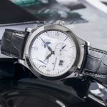 Jaeger-LeCoultre Master Eight Days Q1608420 (2012) - Silver dial 42 mm Steel case (2/8)