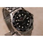 Omega Seamaster Diver 300 M 210.32.42.20.01.001 (2025) - Zwart wijzerplaat 42mm Staal (3/7)