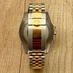 Rolex GMT-Master II 126713grnr (2026) - Black dial 40 mm Gold/Steel case (6/10)