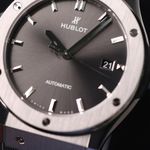 Hublot Classic Fusion Racing Grey 542.NX.7071.LR (2021) - Grijs wijzerplaat 42mm Titanium (2/3)
