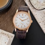 Patek Philippe Calatrava 5196R-001 (Unknown (random serial)) - Silver dial 37 mm Rose Gold case (1/8)