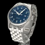 IWC Pilot Mark IW327016 (2021) - Blue dial 40 mm Steel case (2/8)