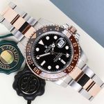 Rolex GMT-Master II 126711CHNR (2022) - Black dial 40 mm Gold/Steel case (1/8)