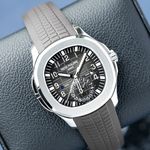 Patek Philippe World Time Chronograph 5935A-001 - (2/8)