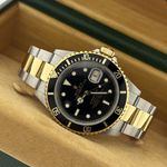 Rolex Submariner Date 16613 (2004) - Black dial 40 mm Gold/Steel case (8/8)