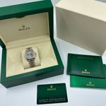 Rolex Datejust 31 278381RBR (2024) - Zwart wijzerplaat 31mm Staal (2/8)