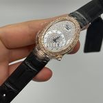 Breguet Reine de Naples 8928BR8D944DD0D3L (2023) - Parelmoer wijzerplaat 33mm Roségoud (4/5)