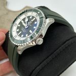 Breitling Superocean 44 A17376A31L1S1 (2023) - Groen wijzerplaat 44mm Staal (3/8)