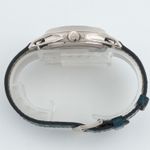 Patek Philippe Annual Calendar 5205G-013 (2019) - Blauw wijzerplaat 40mm Witgoud (3/7)