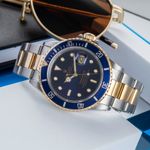 Rolex Submariner Date 16803 (1987) - 40 mm Gold/Steel case (2/8)