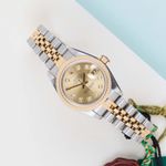 Rolex Lady-Datejust 69173 (1996) - Champagne wijzerplaat 26mm Goud/Staal (1/8)