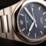 Girard-Perregaux Laureato 81000-11-431-11A (2016) - Blue dial 41 mm Steel case (3/8)