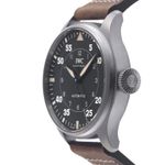 IWC Big Pilot IW329701 (2024) - Black dial 43 mm Titanium case (4/7)