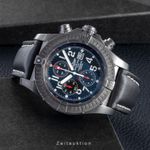 Breitling Super Avenger M13370 - (2/8)