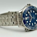 Omega Seamaster Diver 300 M 210.30.42.20.03.001 (2023) - Blauw wijzerplaat 42mm Staal (5/10)