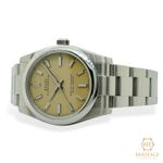 Rolex Oyster Perpetual 34 124200 (2025) - 34 mm Steel case (3/8)