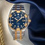 Maurice Lacroix Aikon AI6058-SY013-430-1 (Onbekend (willekeurig serienummer)) - Blauw wijzerplaat 43mm Staal (1/8)