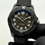 Breitling Avenger S17328101B1X1 (2024) - Black dial 42 mm Titanium case (5/16)