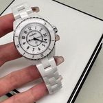 Chanel J12 H5698 (2025) - 33mm Keramiek (9/10)