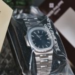 Patek Philippe Nautilus 3700/1 (1978) - 43 mm (2/3)