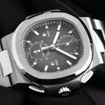Patek Philippe Nautilus 5990/1A-001 (2017) - Black dial 41 mm Steel case (3/7)