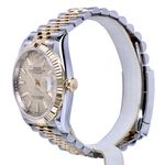 Rolex Datejust 36 126233 (2022) - Champagne wijzerplaat 36mm Staal (3/8)