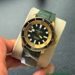 Breitling Superocean 42 N17375201L1S1 (Unknown (random serial)) - Green dial 42 mm Bronze case (5/5)