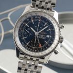 Breitling Navitimer World A24322 (Onbekend (willekeurig serienummer)) - Zwart wijzerplaat 46mm Staal (1/8)
