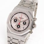 Audemars Piguet Royal Oak Chronograph 26300ST.OO.1110ST.06 (2016) - Silver dial 39 mm Steel case (1/8)