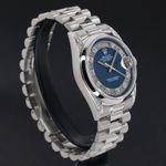 Rolex Day-Date 36 18296 (1995) - Silver dial 36 mm Platinum case (5/8)