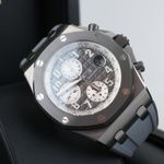 Audemars Piguet Royal Oak Offshore Chronograph 26470IO.OO.A006CA.01 (2021) - Grey dial 42 mm Titanium case (2/8)