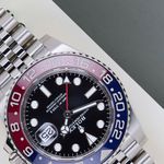 Rolex GMT-Master II 126710BLRO (2025) - Black dial 40 mm Steel case (4/8)