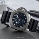 Panerai Luminor Submersible PAM01229 (2022) - 44mm Staal (2/8)