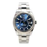 Rolex Sky-Dweller 336934 (2023) - Blue dial 42 mm Gold/Steel case (2/8)