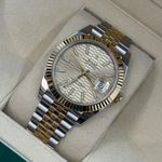 Rolex Datejust 41 126333 (2024) - Gold dial 41 mm Gold/Steel case (8/8)