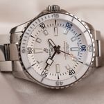 Breitling Superocean 36 A17377 (2022) - White dial 36 mm Steel case (1/8)