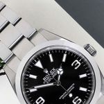 Rolex Explorer 224270 (2023) - Zwart wijzerplaat 40mm Staal (3/8)