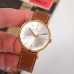 Universal Genève Vintage Unknown (1962) - Silver dial 33 mm Yellow Gold case (8/8)