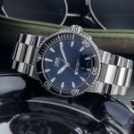 Oris Aquis Date 01 733 7766 4135-07 8 22 05PEB (Unknown (random serial)) - Blue dial 42 mm Steel case (2/8)