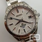 Seiko Grand Seiko SBGM025 (2024) - Silver dial 39 mm Steel case (2/8)