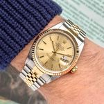 Rolex Datejust 36 16233 (1997) - Gold dial 36 mm Gold/Steel case (2/8)
